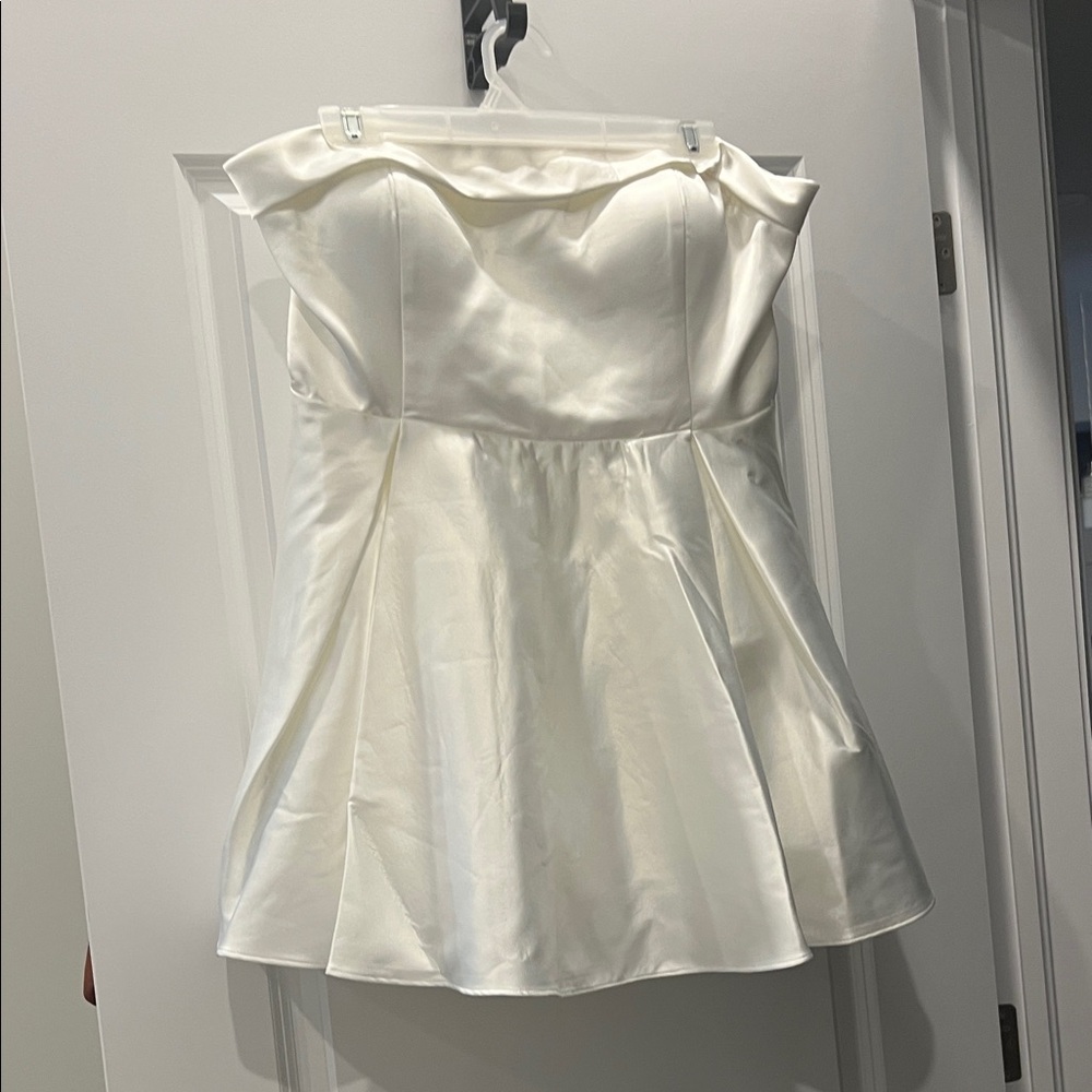 Meshki White Mini Dress - Picture 2 of 5